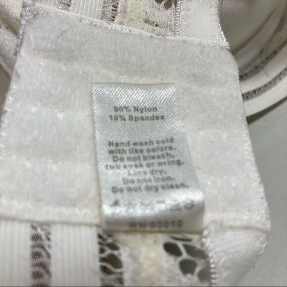Cream Color Lace Bra Size 44D No Brand RN#53010 - Picture 8 of 12